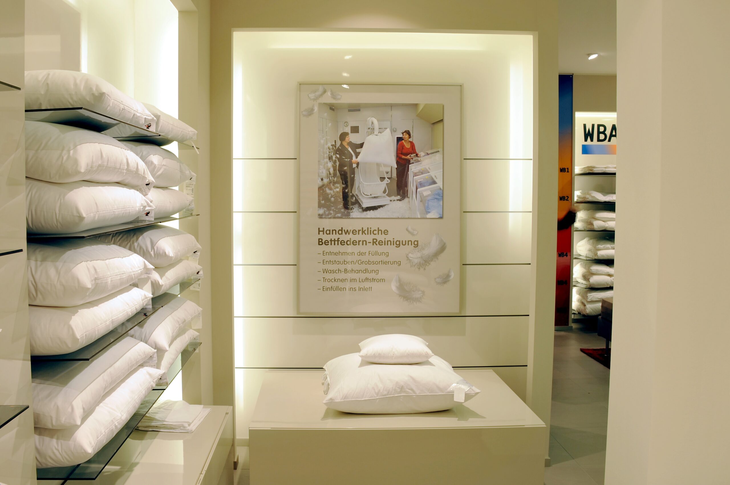Offenburg Bettfedernreinigung Wir reinigen ihre Daunendecken und Daunenkissen fachgerecht in der Bettfedernreinigung
