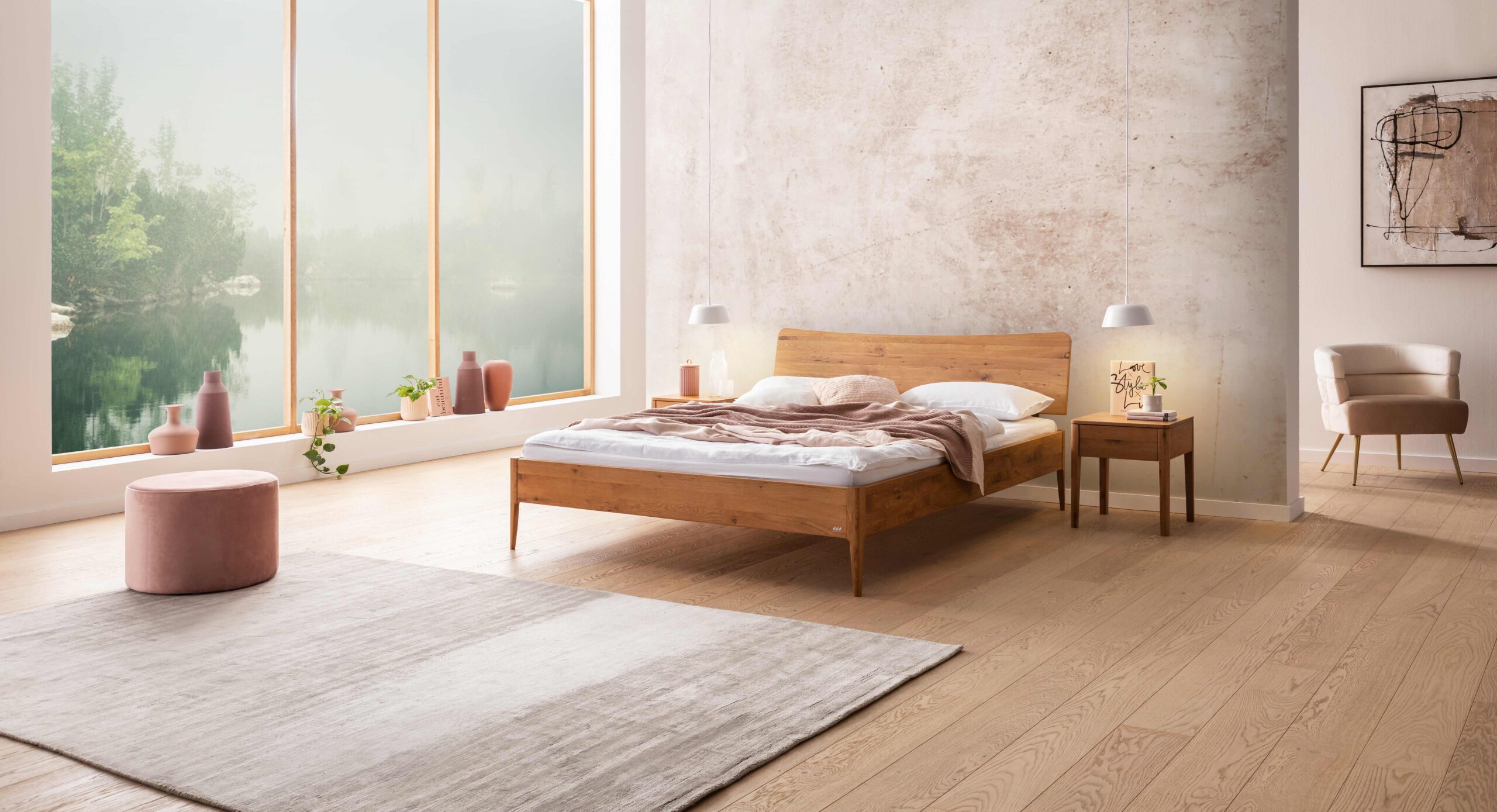 Schlafzimmer mit Bett, Nachttischen