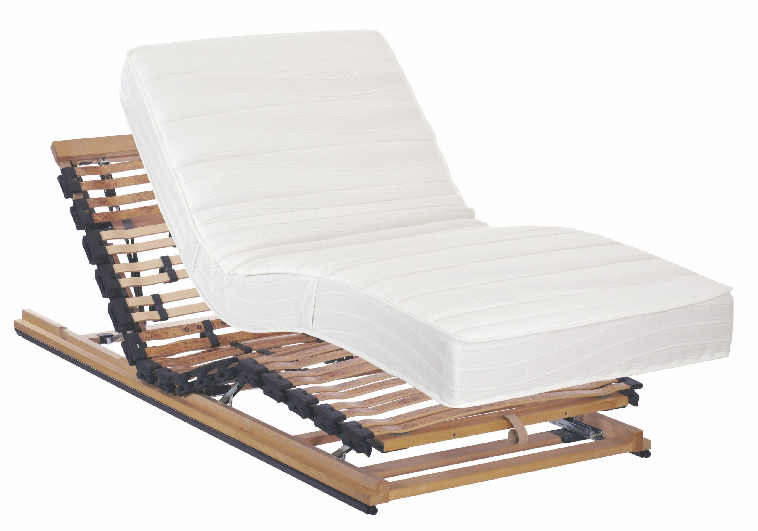 Matratze liegt auf Lattenrost