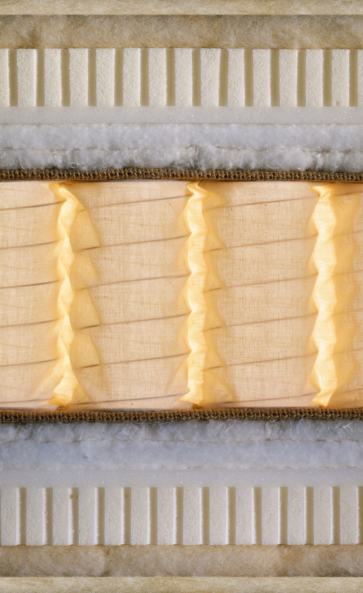 SCHRAMM Matratzen - Betten Leitermann und Betten Rabolt - Offenburg und Baden-Baden Schramm Matratze Mythos Querschnitt