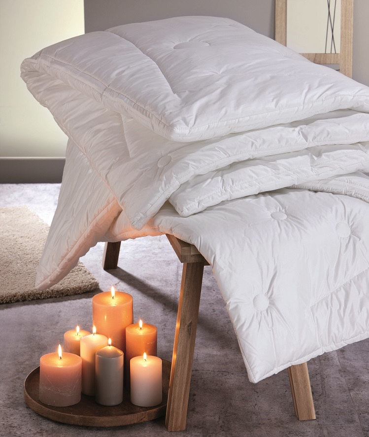 Faser-Bettdecke für Allergiker geeignet auf Stuhl